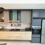 Sunrise@Gurney Spacious 2Br Duplex