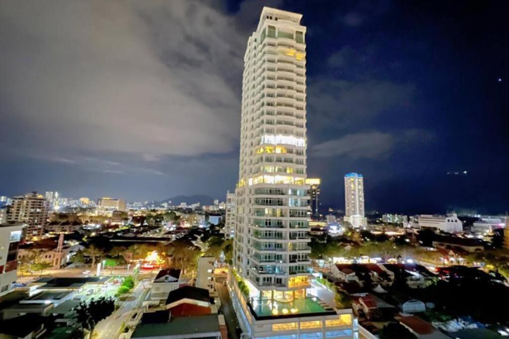 Sunrise@gurney Spacious 2br Duplex * George Town