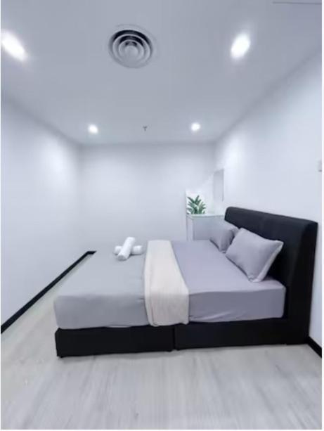 Sunrise@gurney Spacious 2br Duplex Apartment