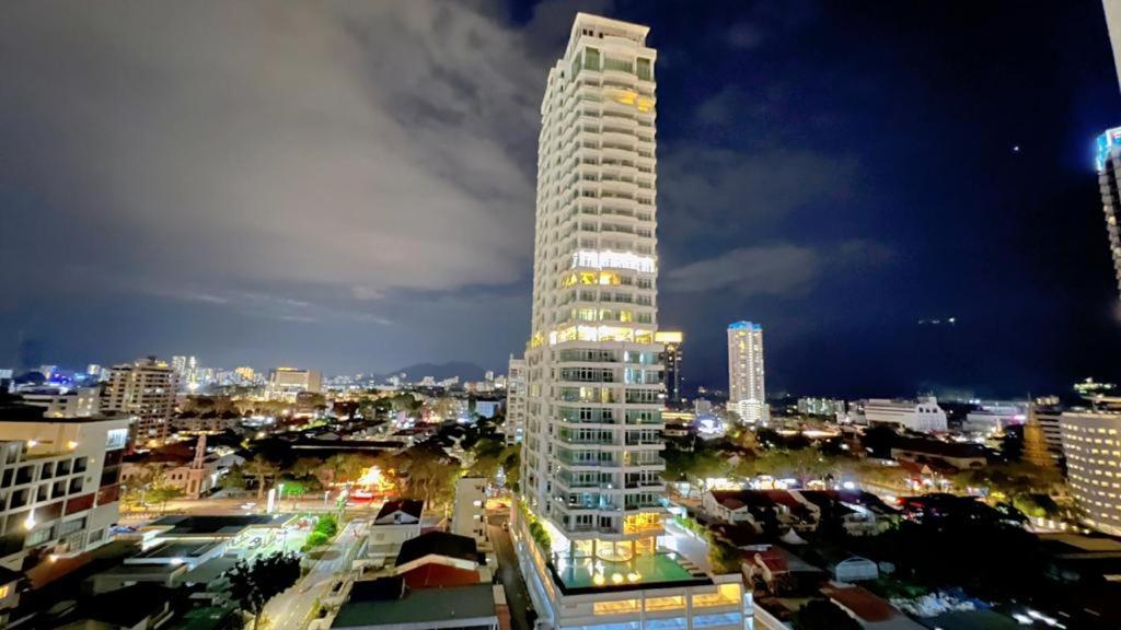 Sunrise@gurney Spacious 2br Duplex * George Town